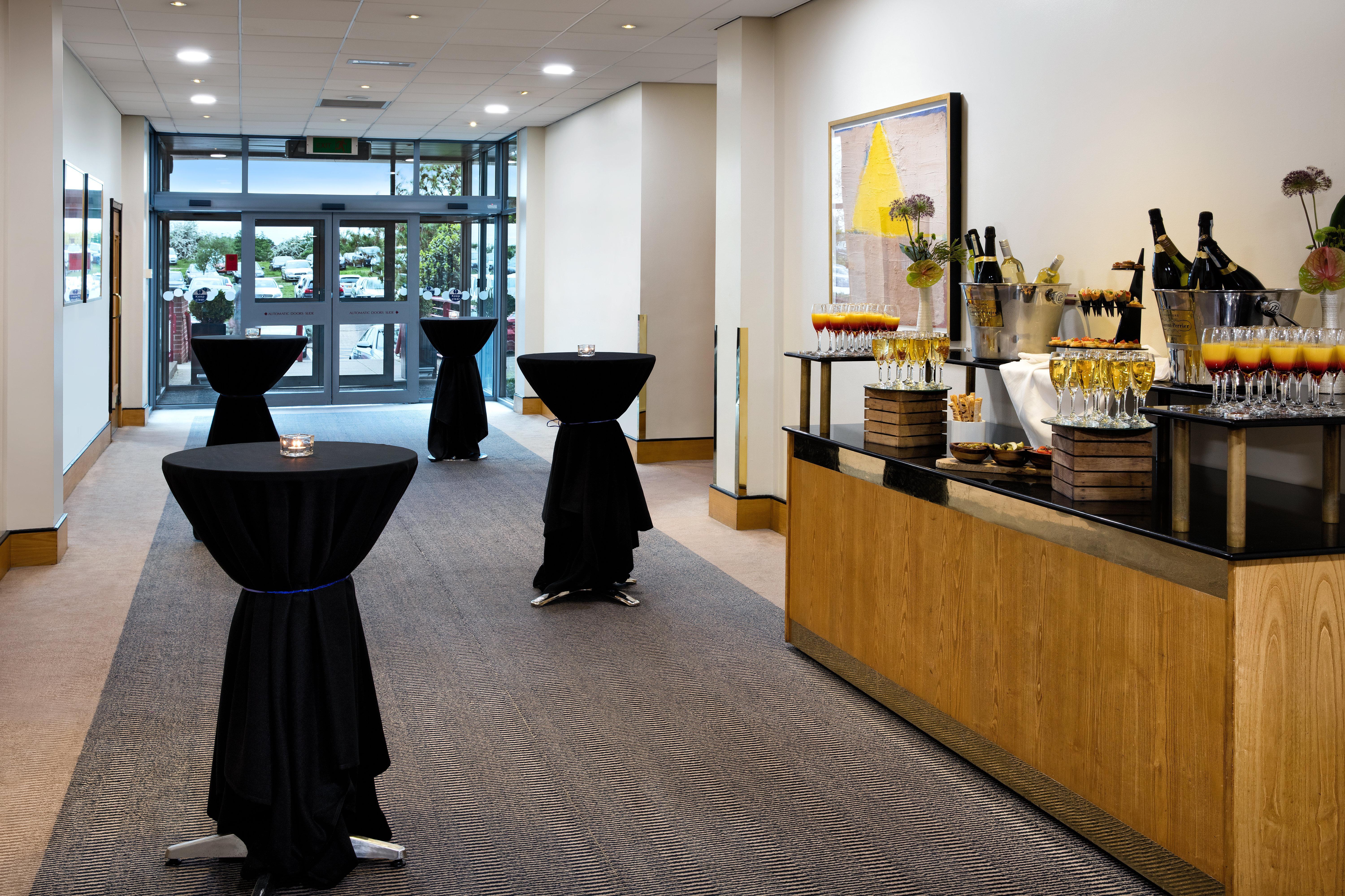 Crowne Plaza Heathrow, An Ihg Hotel West Drayton  Exterior foto